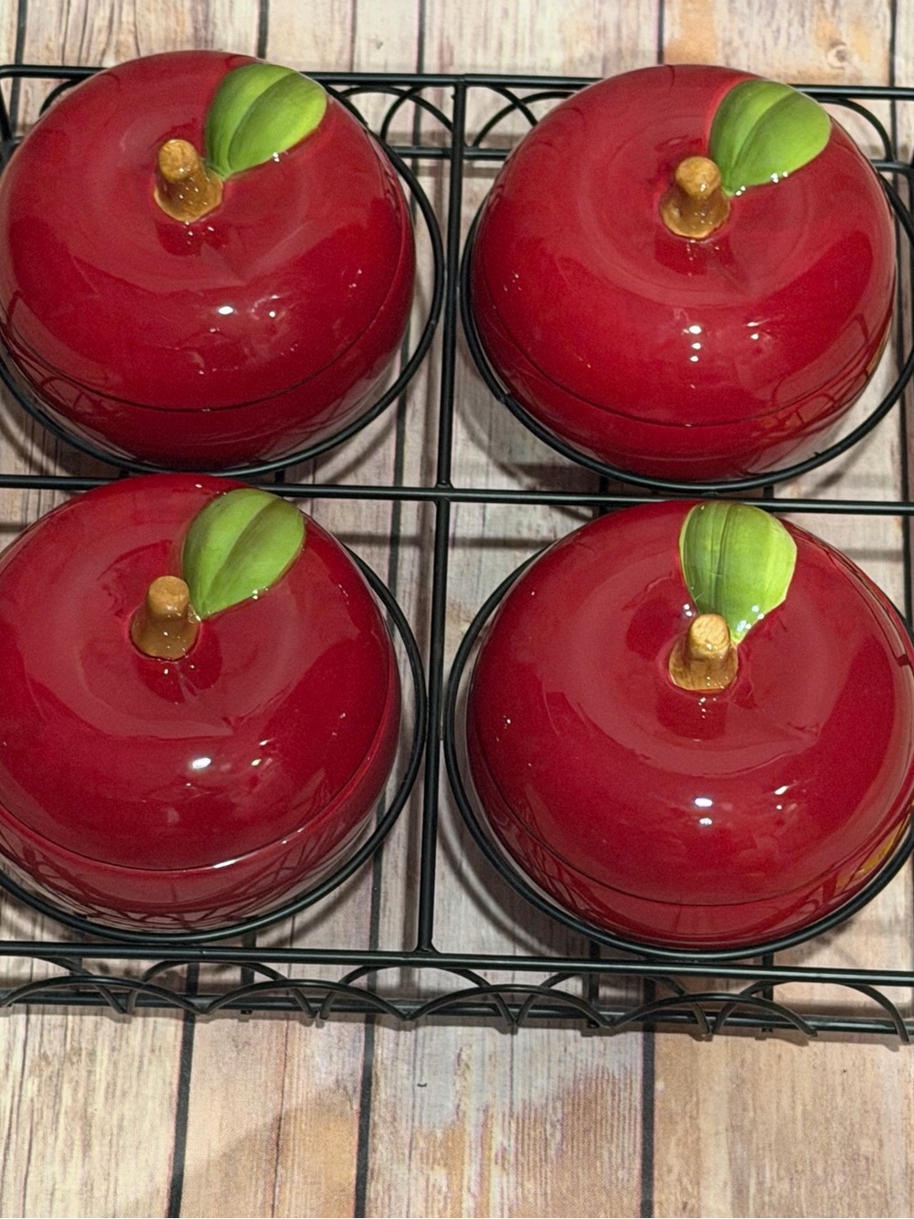Temp-Tations Red Apple Ceramic Covered Bowls with Green Leaf Accent Overwear
